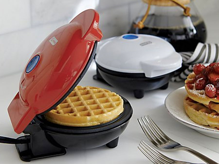 dash waffle maker